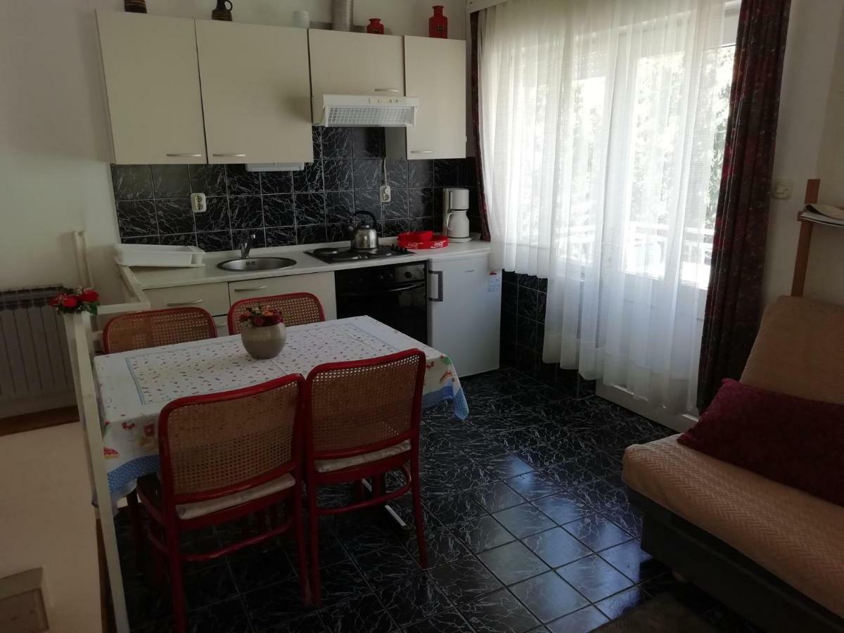 Apartman Mila Dramalj Exterior foto